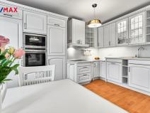 Prodej bytu 3+1, Karlovy Vary, Raisova, 118 m2