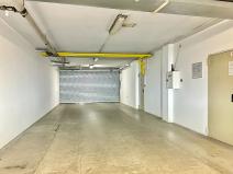 Pronájem garážového stání, Brno, Podpěrova, 15 m2