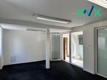 Pronájem obchodního prostoru, Ostrov, Hlavní třída, 36 m2