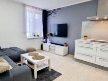 Pronájem bytu 2+kk, Opava, Jaselská, 49 m2