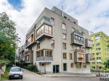 Prodej bytu 2+kk, Praha, Jeseniova, 56 m2