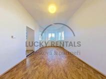 Pronájem bytu 1+1, Praha - Smíchov, U Malvazinky, 43 m2