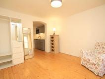 Pronájem bytu 2+kk, Praha - Malá Strana, Zámecké schody, 33 m2