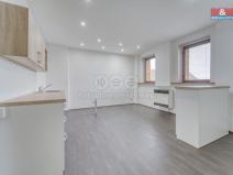 Pronájem obchodního prostoru, Kralovice, nám. Osvobození, 20 m2