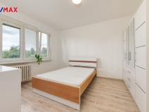 Prodej bytu 3+1, Ostrov, Kollárova, 69 m2