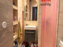 Prodej bytu 2+1, Ostrov, Masarykova, 53 m2