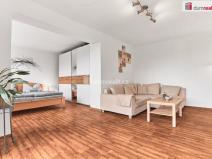 Prodej bytu 2+1, Měděnec, Náměstí, 72 m2