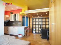 Pronájem bytu 1+kk, Praha - Vinohrady, Hradešínská, 24 m2