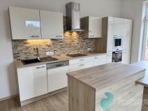 Pronájem bytu 2+kk, Včelná, 66 m2