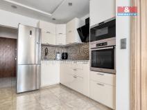 Prodej bytu 3+kk, Šestajovice, Komenského, 48 m2