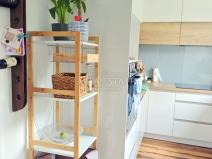 Pronájem bytu 2+1, Karlovy Vary, Krymská, 56 m2