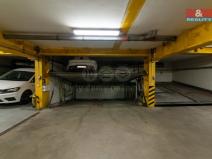Pronájem garážového stání, Praha - Libeň, Kašparovo náměstí, 12 m2