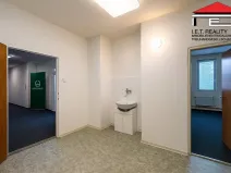 Pronájem kanceláře, Brno, Kroftova, 81 m2