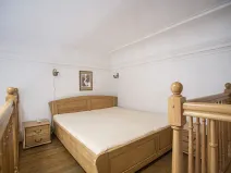 Pronájem bytu 1+1, Praha - Malá Strana, Mostecká, 40 m2