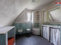 Prodej bytu 3+1, Karlovy Vary - Bohatice, Fričova, 105 m2