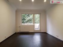 Pronájem bytu 2+1, Karlovy Vary, Charkovská, 48 m2