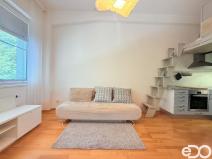 Pronájem bytu 1+kk, Praha, Telčská, 35 m2