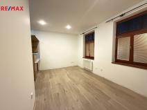 Pronájem bytu 1+kk, Kolín - Kolín I, 32 m2