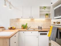 Pronájem bytu 1+kk, Praha - Smíchov, Kotevní, 30 m2