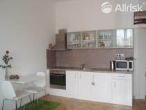 Pronájem bytu 1+kk, Brno, Komárovská, 32 m2