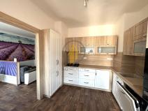 Prodej bytu 3+1, Mlázovice, Na Ohrádce, 96 m2