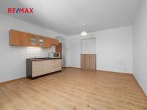 Pronájem bytu 1+kk, Plzeň, Skvrňanská, 30 m2