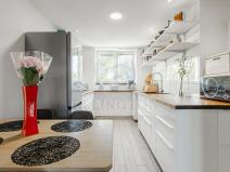 Prodej bytu 2+1, Roztoky, Masarykova, 57 m2