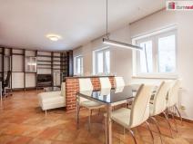 Prodej bytu 2+kk, Hluboká nad Vltavou, Třeboňská, 77 m2