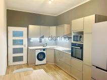 Pronájem bytu 2+1, Praha, Ševčíkova, 74 m2