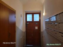 Pronájem bytu 1+1, Praha - Smíchov, U Santošky, 45 m2