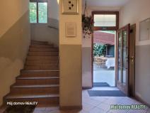 Pronájem bytu 1+1, Praha - Smíchov, U Santošky, 45 m2
