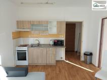 Prodej bytu 1+1, Cheb, Lomená, 35 m2