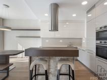 Pronájem bytu 4+kk, Praha - Vysočany, Svatošových, 130 m2