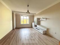 Pronájem bytu 3+1, Karlovy Vary, Majakovského, 97 m2