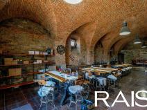 Prodej restaurace, Znojmo, 687 m2