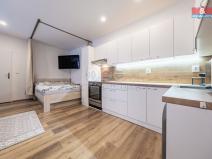 Prodej bytu 2+kk, Bělá pod Bezdězem, Masarykovo náměstí, 54 m2