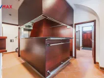 Pronájem obchodního prostoru, Praha - Staré Město, Staroměstské náměstí, 350 m2