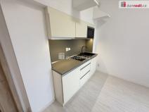 Pronájem bytu 2+kk, Praha - Vinohrady, Lublaňská, 40 m2