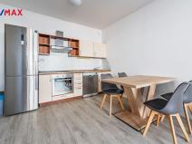 Pronájem bytu 2+kk, Praha - Vysočany, Pod Harfou, 46 m2