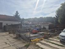 Pronájem komerčního pozemku, Hostivice, nám. 1. máje, 127 m2