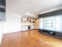 Pronájem bytu 2+kk, Praha - Kyje, Břeclavská, 48 m2
