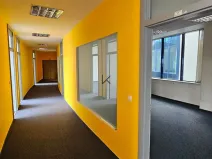Pronájem kanceláře, Nupaky, okres praha-východ, 555 m2