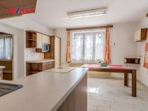 Prodej rodinného domu, Lužná, Školská, 151 m2