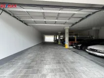 Pronájem garážového stání, Praha - Libeň, Primátorská, 2590 m2