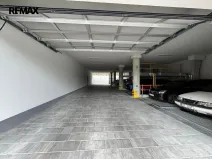 Pronájem garážového stání, Praha - Libeň, Primátorská, 2590 m2