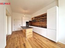 Pronájem bytu 3+1, Praha - Braník, Branická, 186 m2