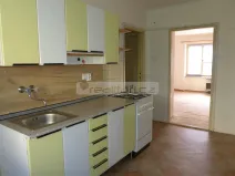 Prodej bytu 2+1, Plzeň - Doubravka, Železničářská, 70 m2