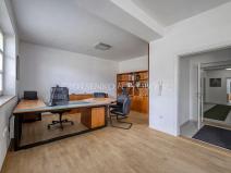 Prodej kanceláře, Křižanov, Benešovo náměstí, 530 m2