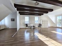 Pronájem kanceláře, Praha - Vršovice, Na louži, 101 m2