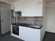 Pronájem bytu 1+kk, Chomutov, Žižkovo náměstí, 27 m2
